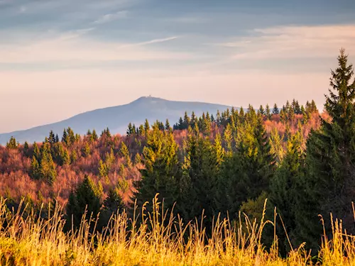 Podzim láká k barevným výhledům z Lysé hory