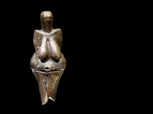 Věstonická venuše – nejstarší umělecký předmět z keramiky na světě