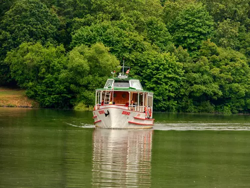 Brněnskou přehradu brázdí dopravní lodě rovných 75 let