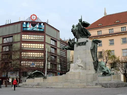 Pomník Františka Palackého v Praze