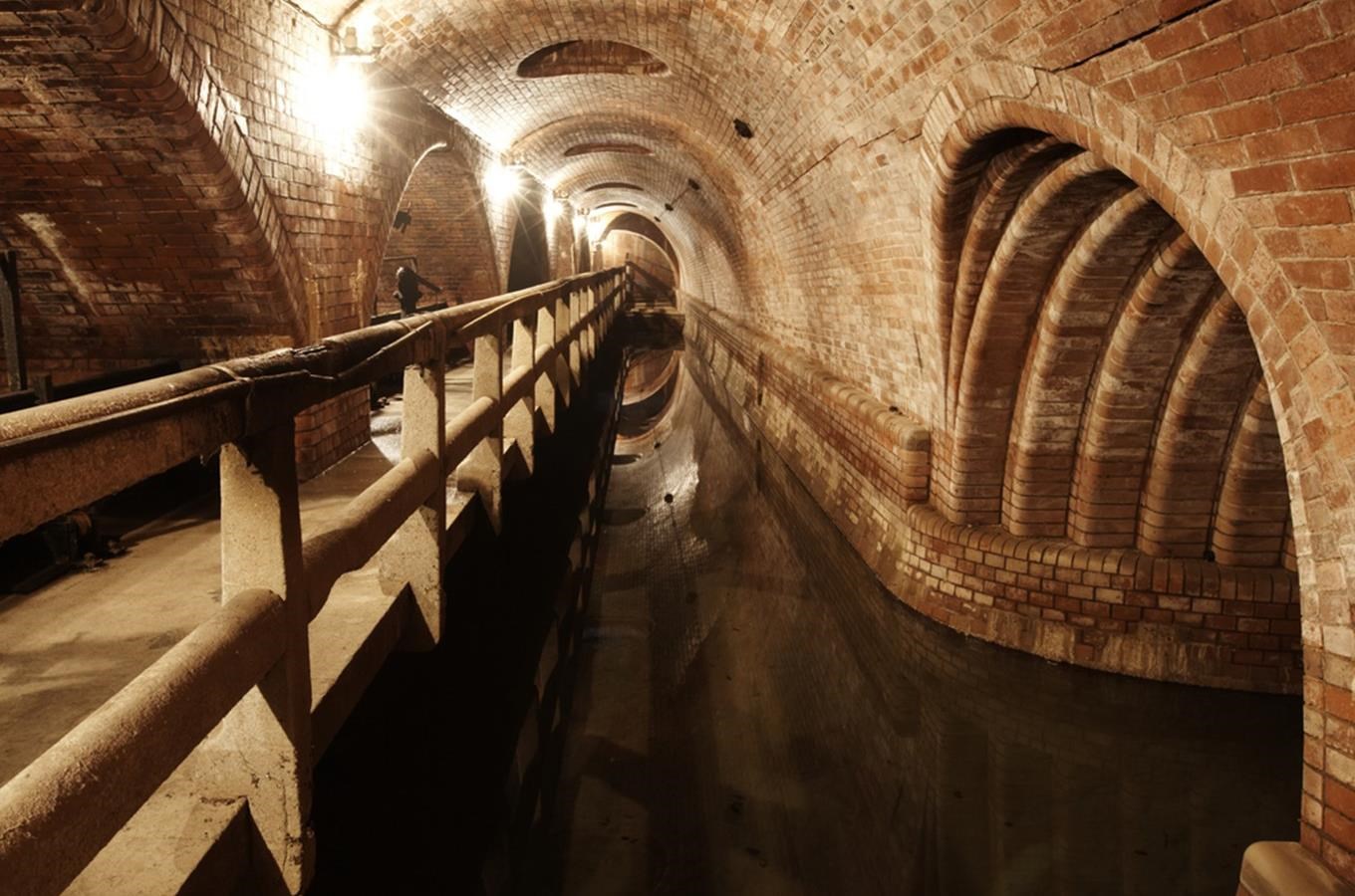 Zalezte si na den pod zem - objevte neznámé podzemí Prahy!