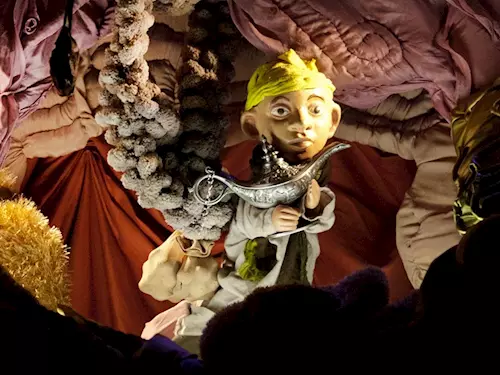 Rodinné divadelní predstavení Aladin se predstaví v Plzni od 26. února do 2. brezna 2015