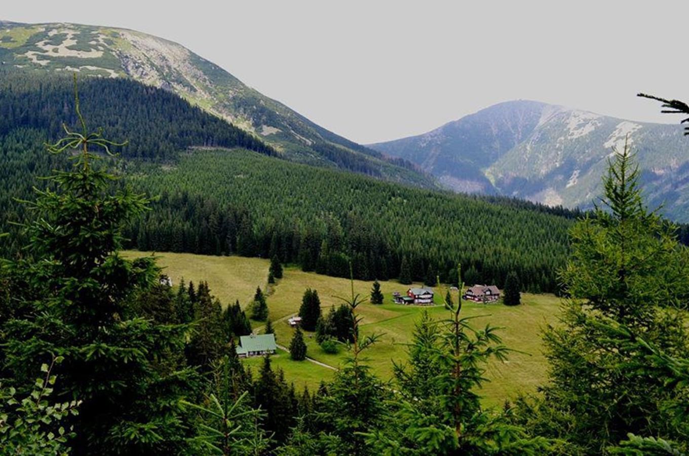 Krkonošský národní park dlouhodobe prosazuje turistickou infrastrukturu ze dreva