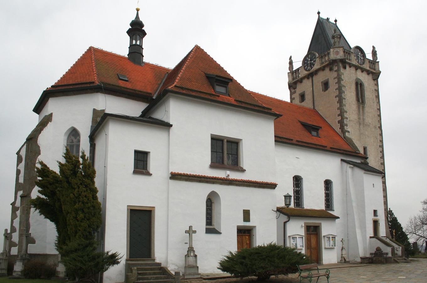 Kostel Nanebevzetí Panny Marie a sv. Gotharda v Budišově 