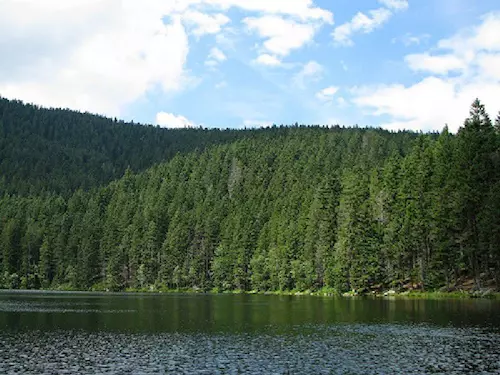 Čertovo jezero – jediné šumavské jezero náležící k povodí Dunaje